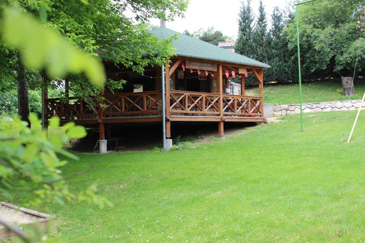 Bed and Breakfast Nagy-Magyarország Park Isztimér Exterior foto