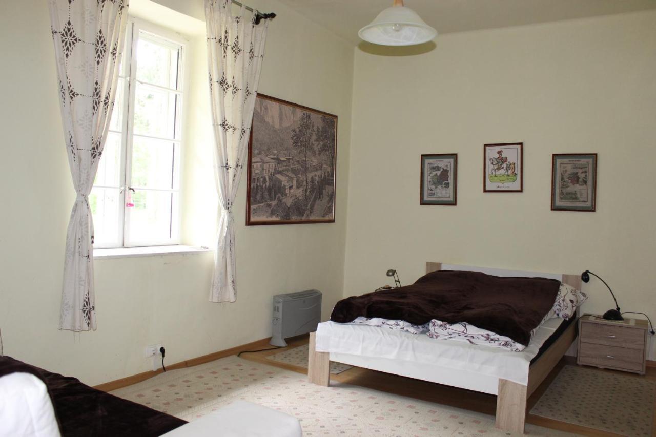 Bed and Breakfast Nagy-Magyarország Park Isztimér Habitación foto